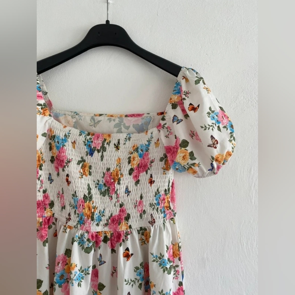 White Floral Smocked Puff Sleeve Mini Dress - Picture 5 of 6